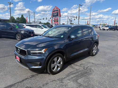 2022 Volvo XC40 T5 Momentum AWD 4dr SUV