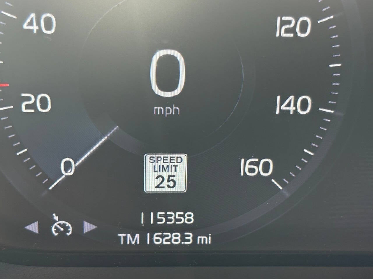 2022 Volvo XC40 T5 Momentum AWD 4dr SUV