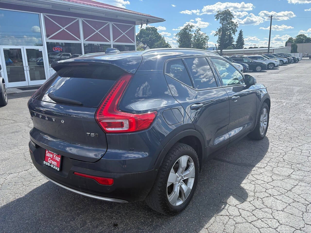 2022 Volvo XC40 T5 Momentum AWD 4dr SUV