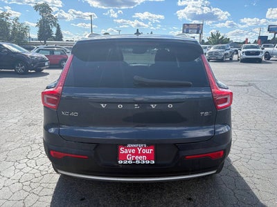 2022 Volvo XC40 T5 Momentum AWD 4dr SUV