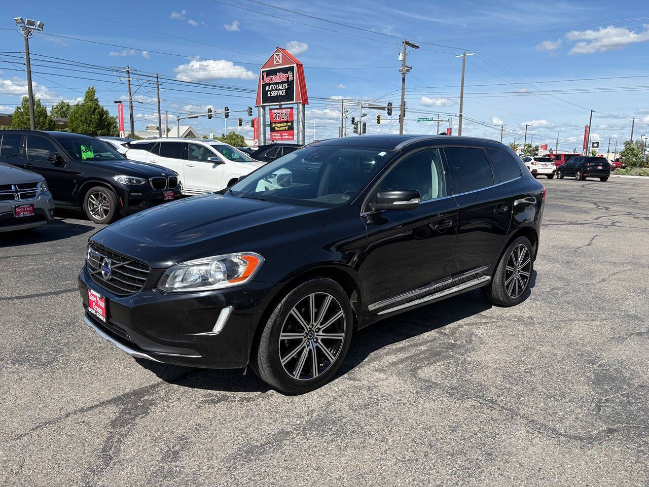 2015 Volvo XC60 T6 AWD 4dr SUV (midyear release)