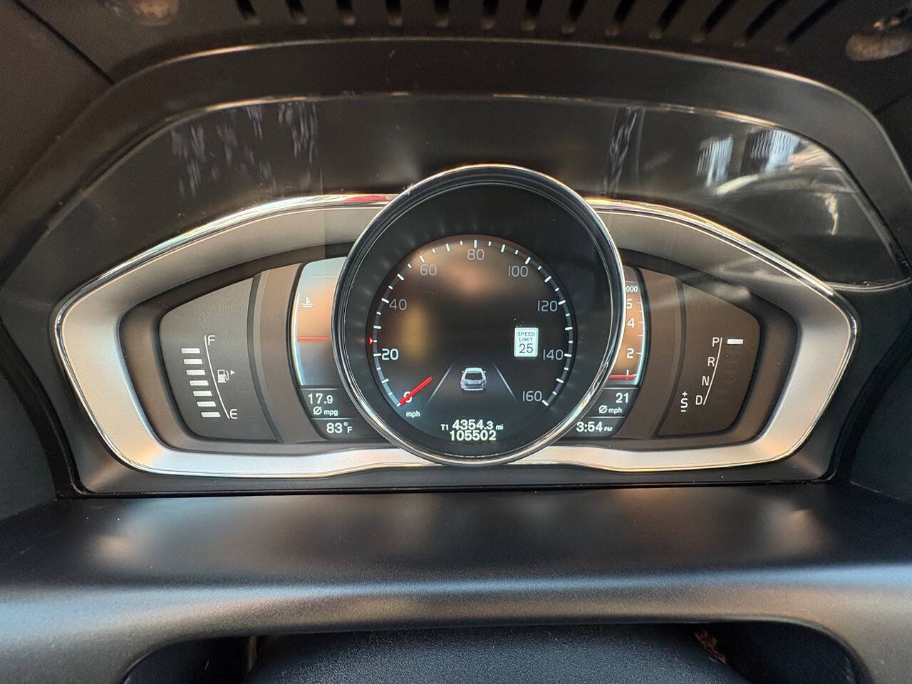 2015 Volvo XC60 T6 AWD 4dr SUV (midyear release)