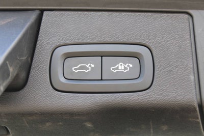 2022 Volvo XC60 B5 Momentum AWD 4dr SUV