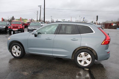 2022 Volvo XC60 B5 Momentum AWD 4dr SUV