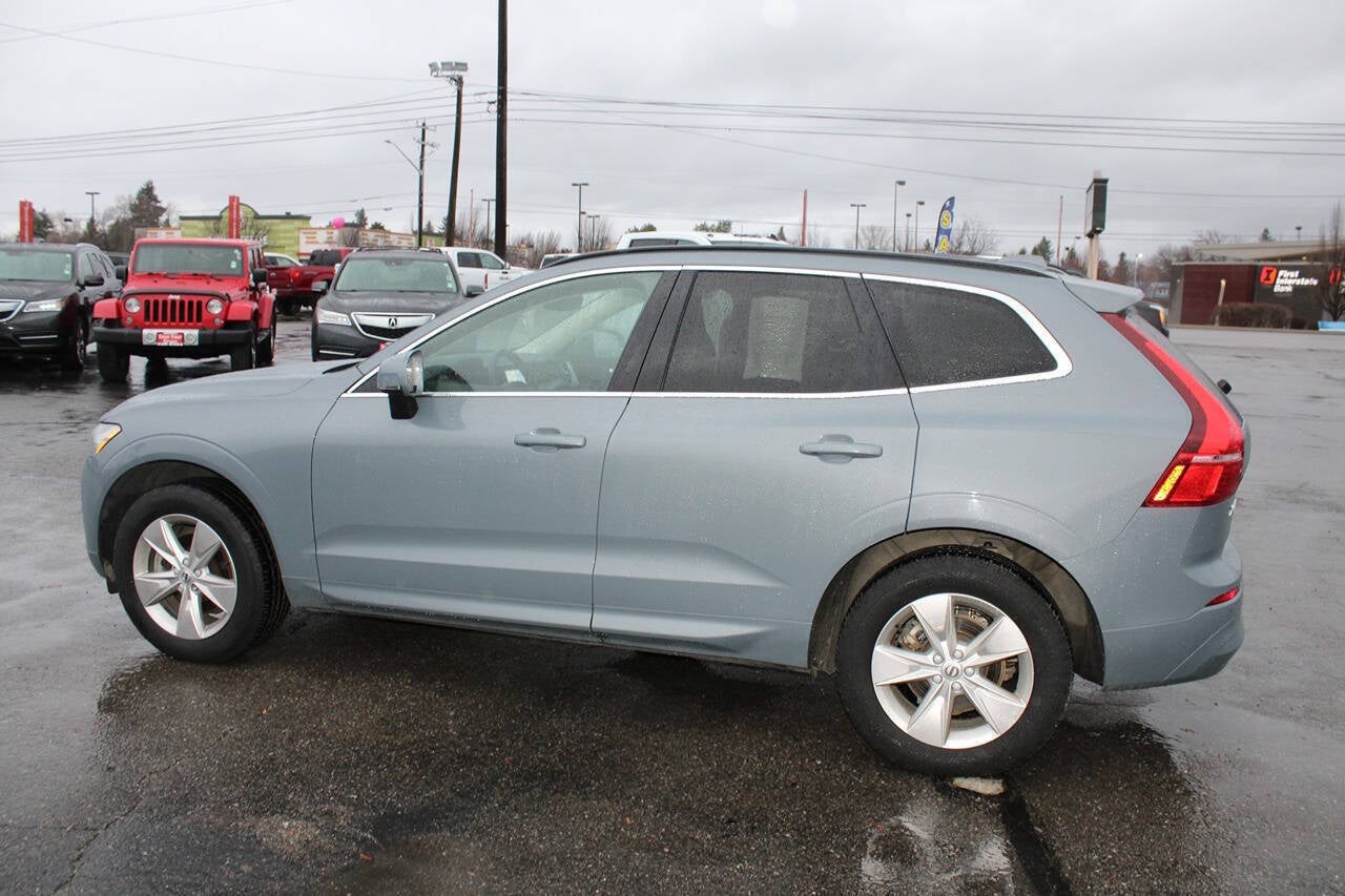 2022 Volvo XC60 B5 Momentum AWD 4dr SUV